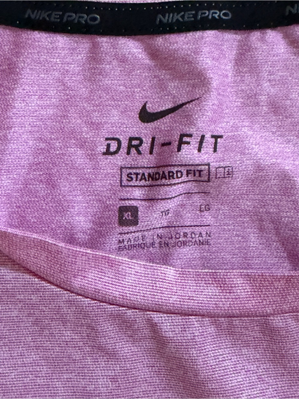 Nike Men’s Short Sleeve Tees in Pink, Light Pink, lightweight XL lot of 3 - Picture 3 of 7